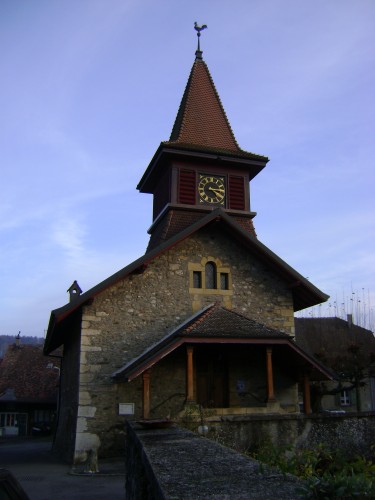 La Chaux-s-Cossonay temple.JPG