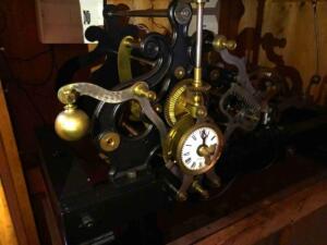 L'horloge mécanique Louis-Delphin Odobey, toujours en fonction